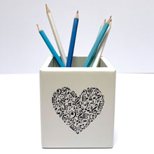 Load image into Gallery viewer, Wooden Pen / Pencil Pot - Music Heart Design