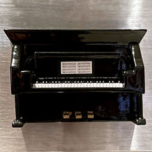 Load image into Gallery viewer, Upright Piano Model with Magnet