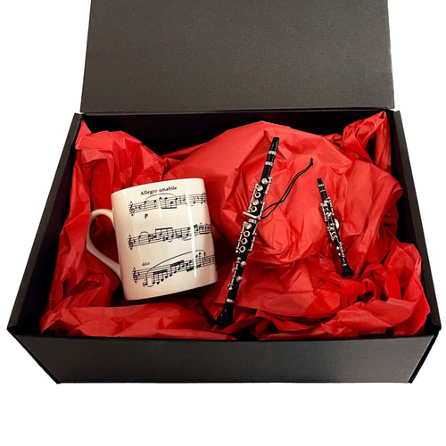 Love Clarinet Gift Set:  Mug, Clarinet Christmas Ornament and Clarinet Magnet