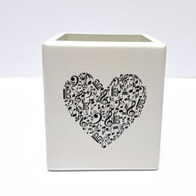 Load image into Gallery viewer, Wooden Pen / Pencil Pot - Music Heart Design